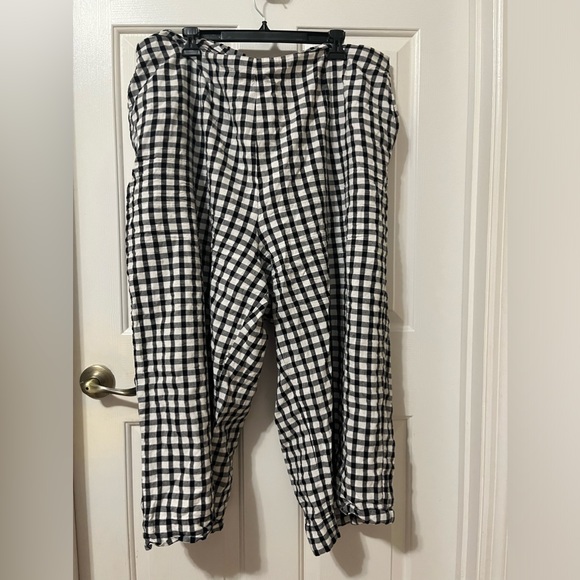 NWT Avenue Super Stretch Pull On Capri Pants Sz 26 3X - Picture 3 of 7